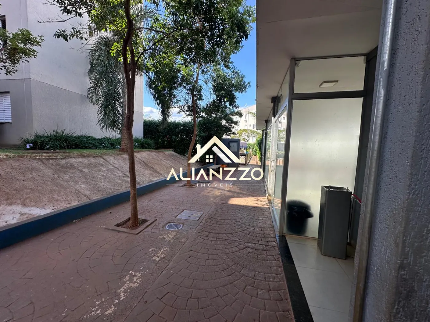 Alugar Apartamento / Padrão em Ribeirão Preto R$ 1.100,00 - Foto 13