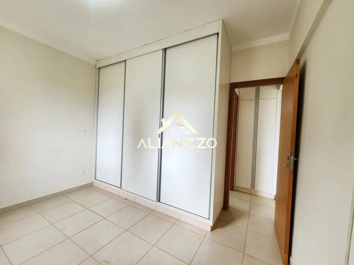 Alugar Apartamento / Padrão em Ribeirão Preto R$ 2.500,00 - Foto 8