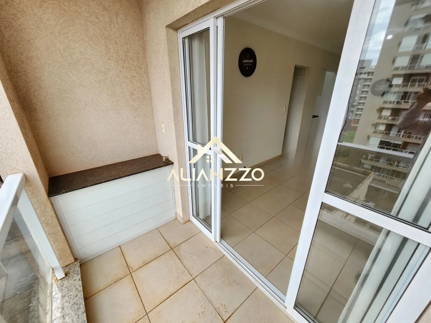 Alugar Apartamento / Padrão em Ribeirão Preto R$ 2.500,00 - Foto 2