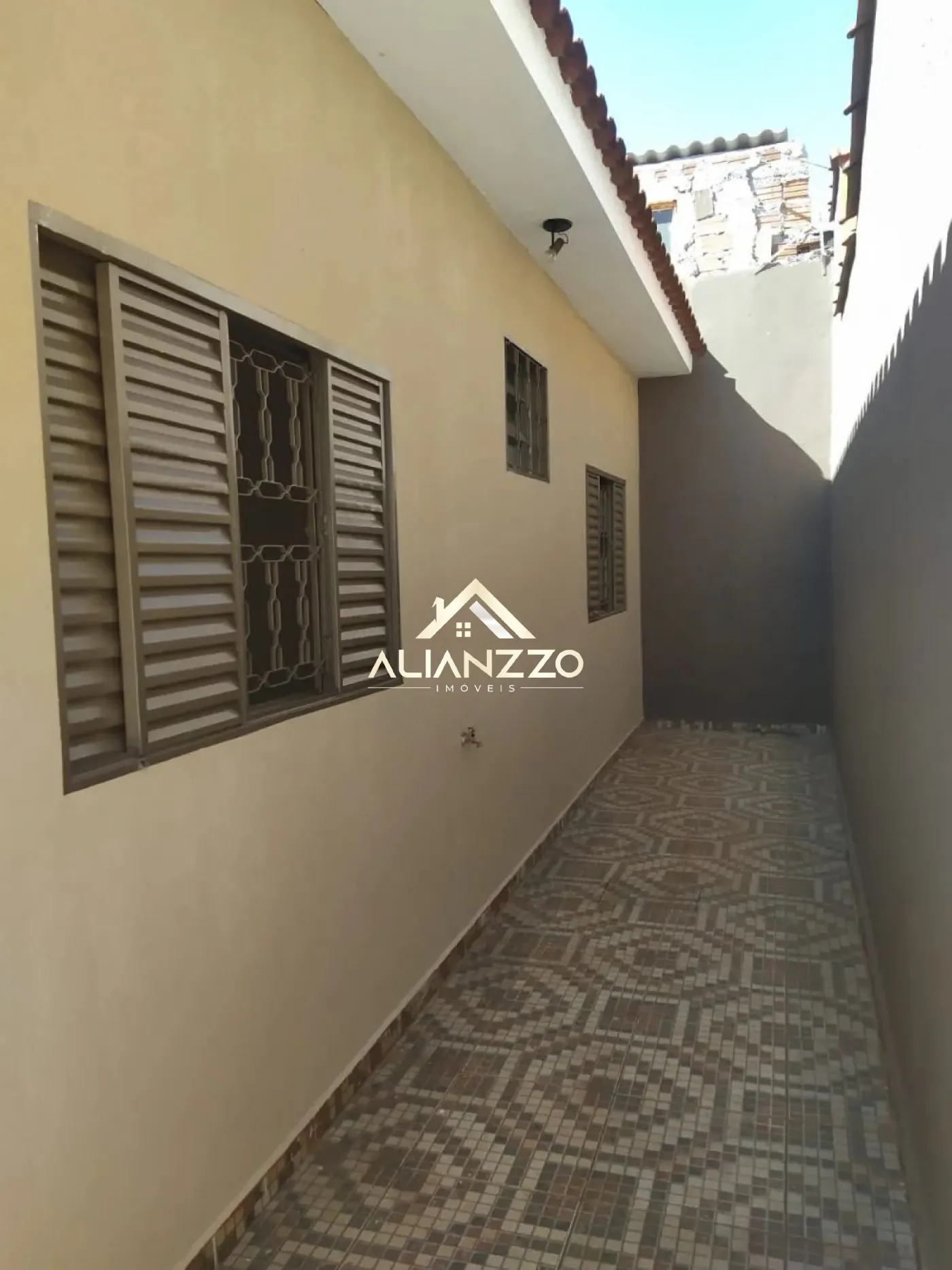Alugar Casa / Padrão em Ribeirão Preto R$ 1.600,00 - Foto 2