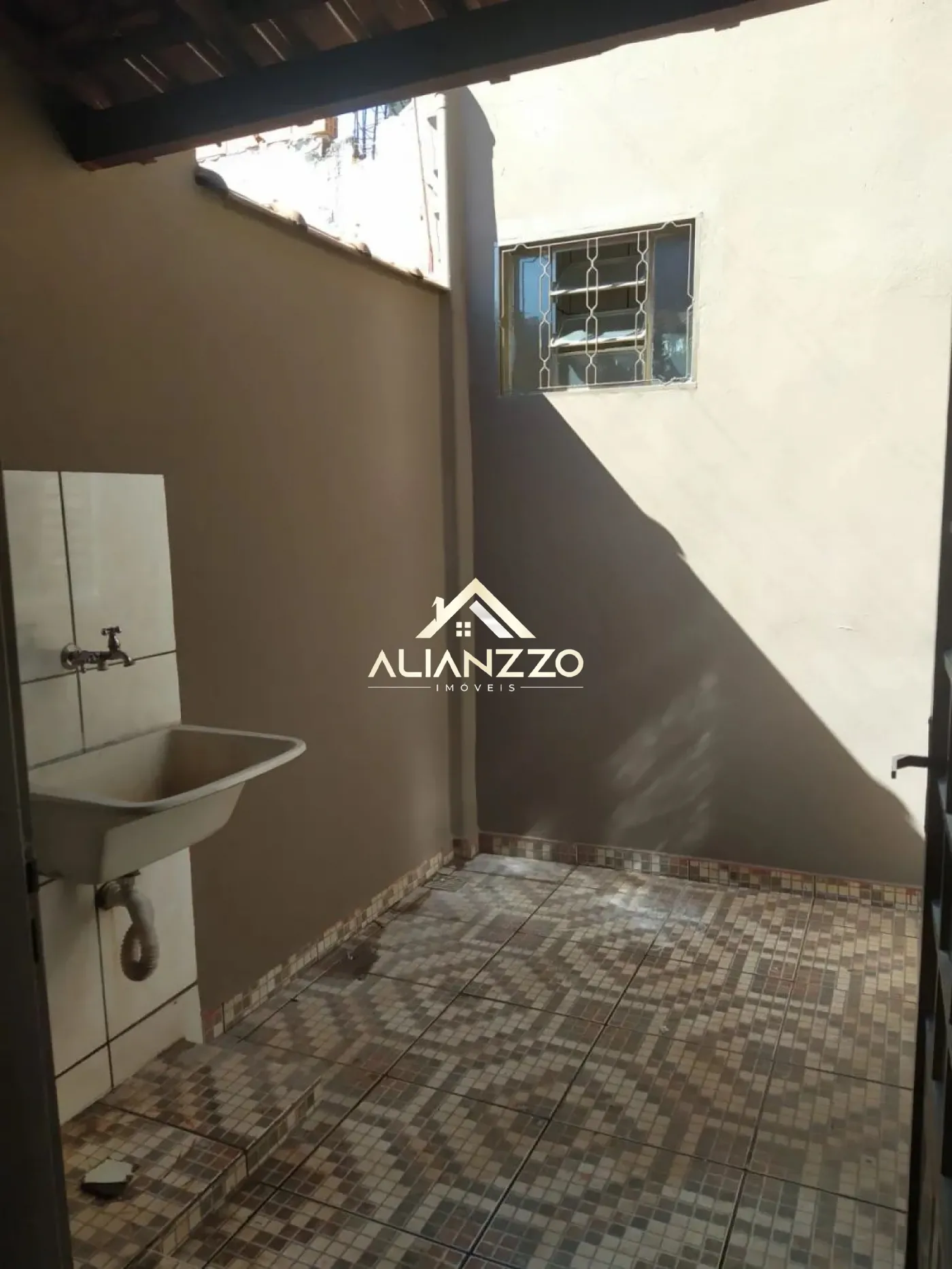 Alugar Casa / Padrão em Ribeirão Preto R$ 1.600,00 - Foto 3