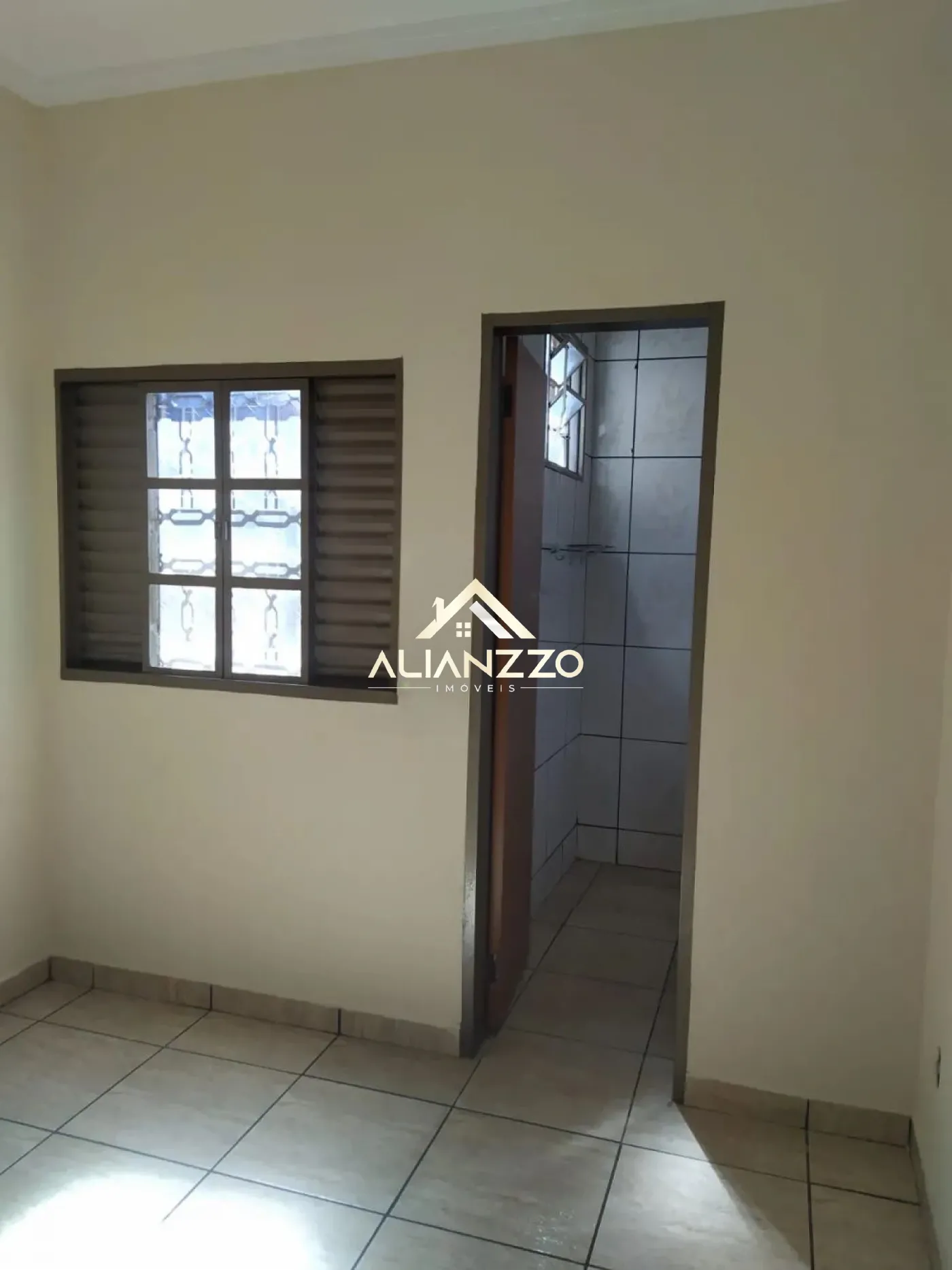 Alugar Casa / Padrão em Ribeirão Preto R$ 1.600,00 - Foto 5