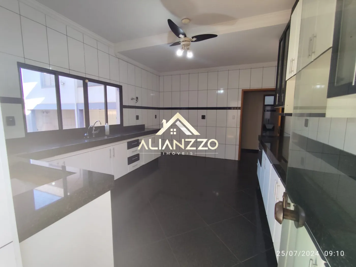 Comprar Casa / Padrão em Ribeirão Preto R$ 1.200.000,00 - Foto 4