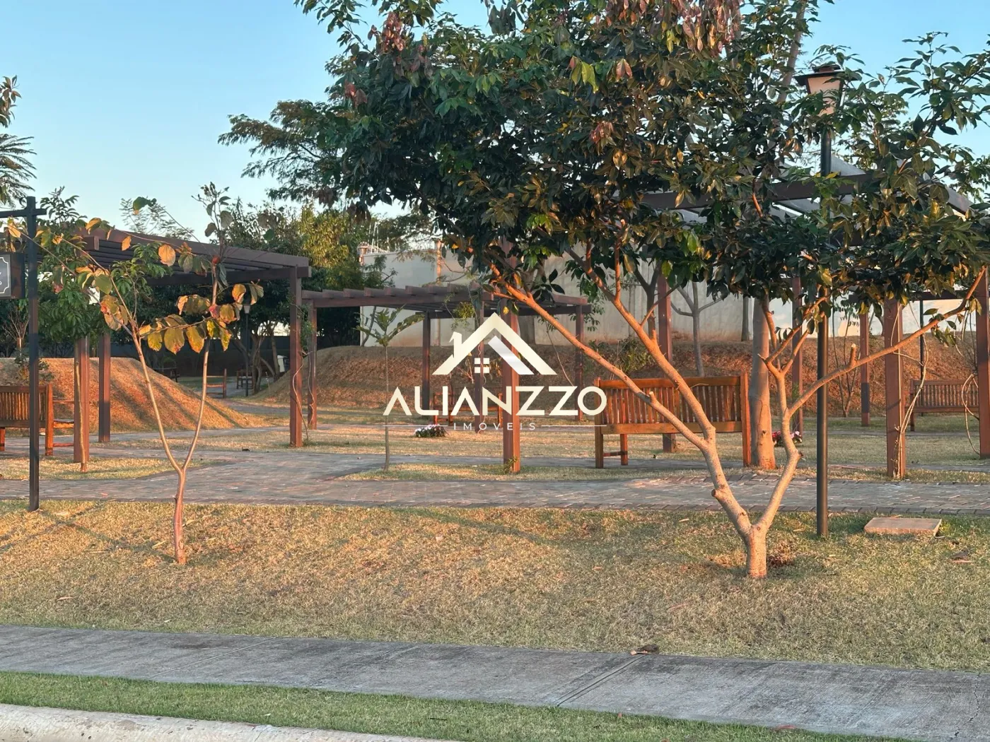 Comprar Terreno / Padrão em Cravinhos R$ 300.000,00 - Foto 6