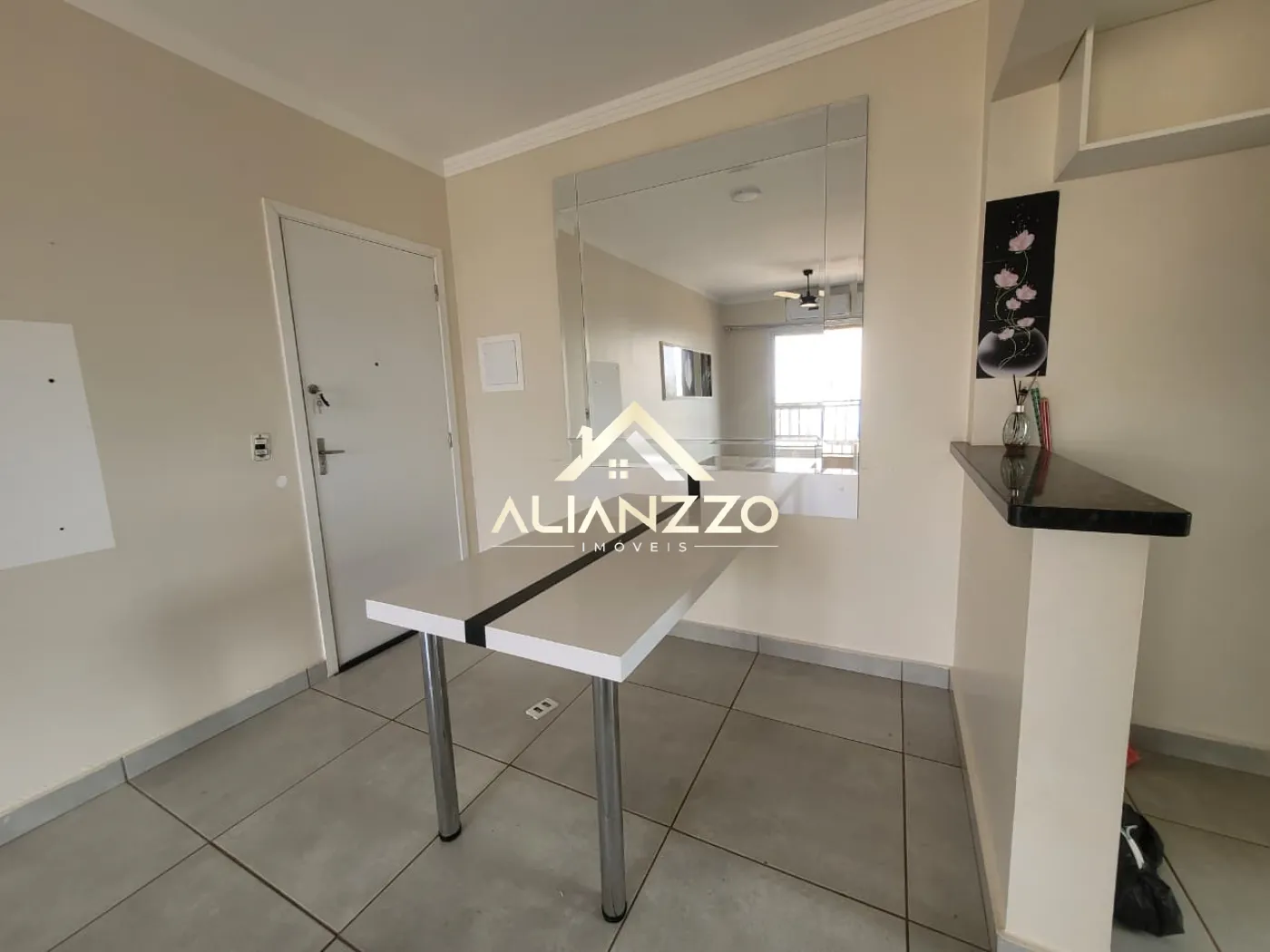 Alugar Apartamento / Padrão em Ribeirão Preto R$ 2.100,00 - Foto 2