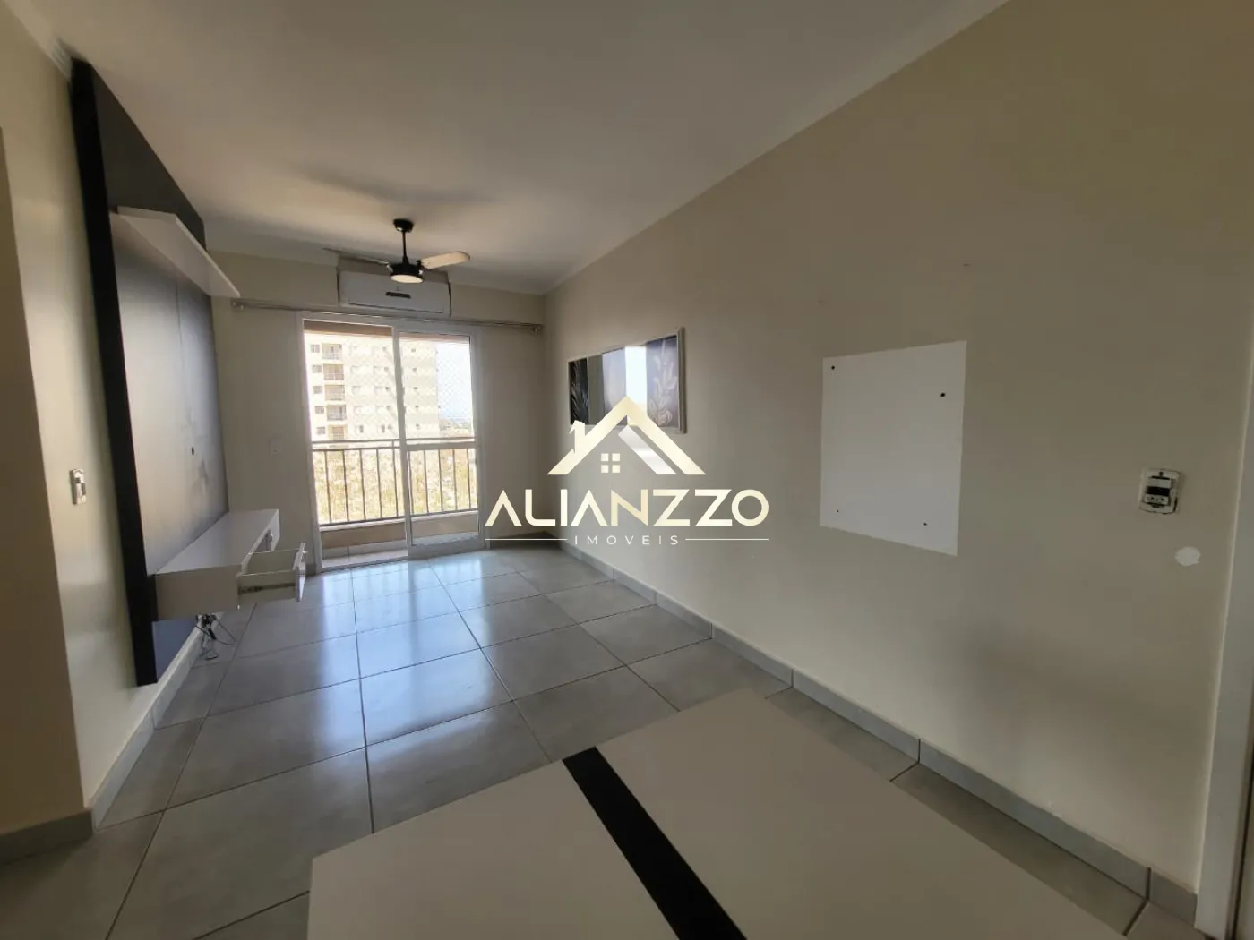 Alugar Apartamento / Padrão em Ribeirão Preto R$ 2.100,00 - Foto 4