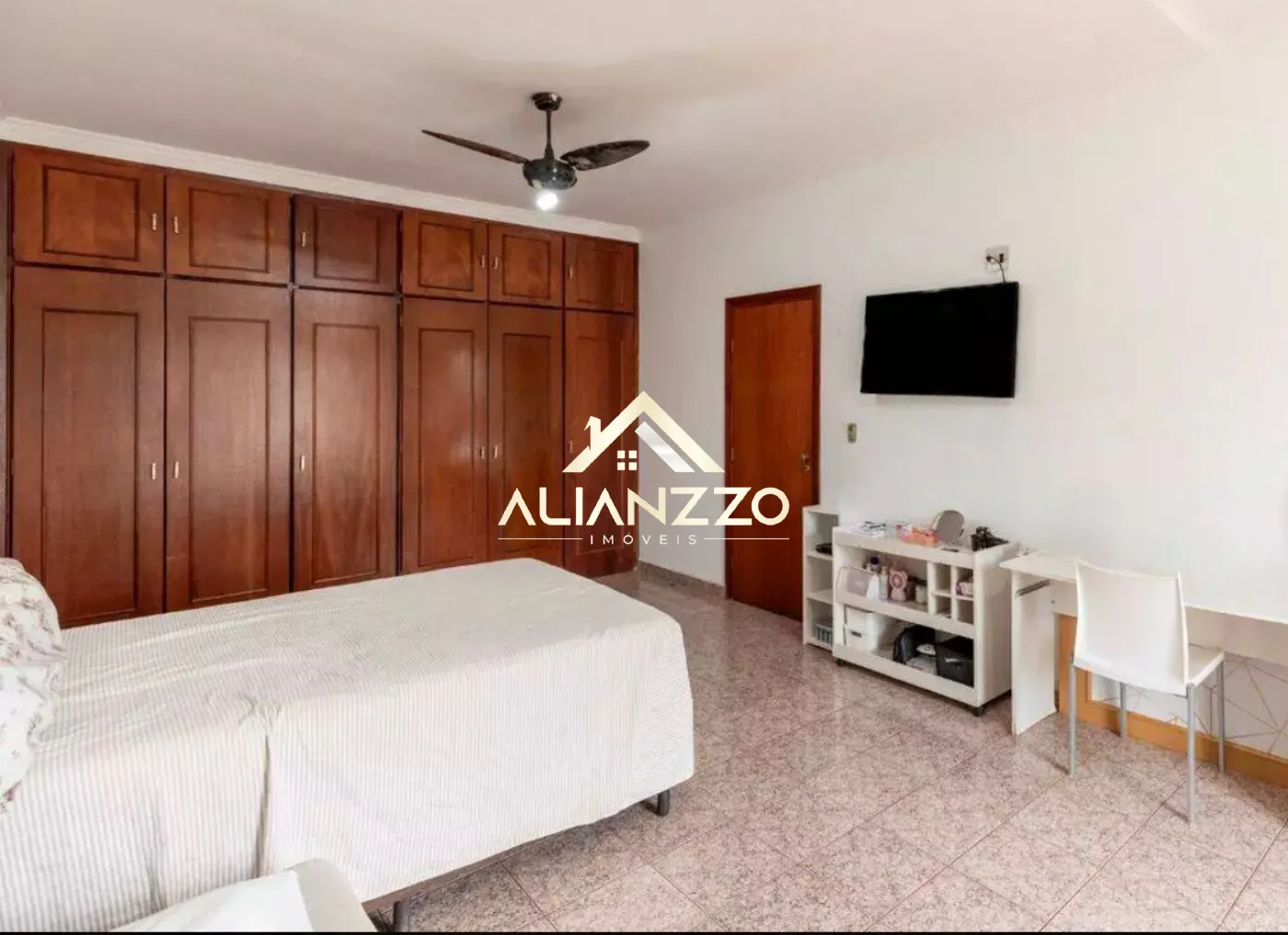 Alugar Casa / Sobrado em Ribeirão Preto R$ 6.500,00 - Foto 2