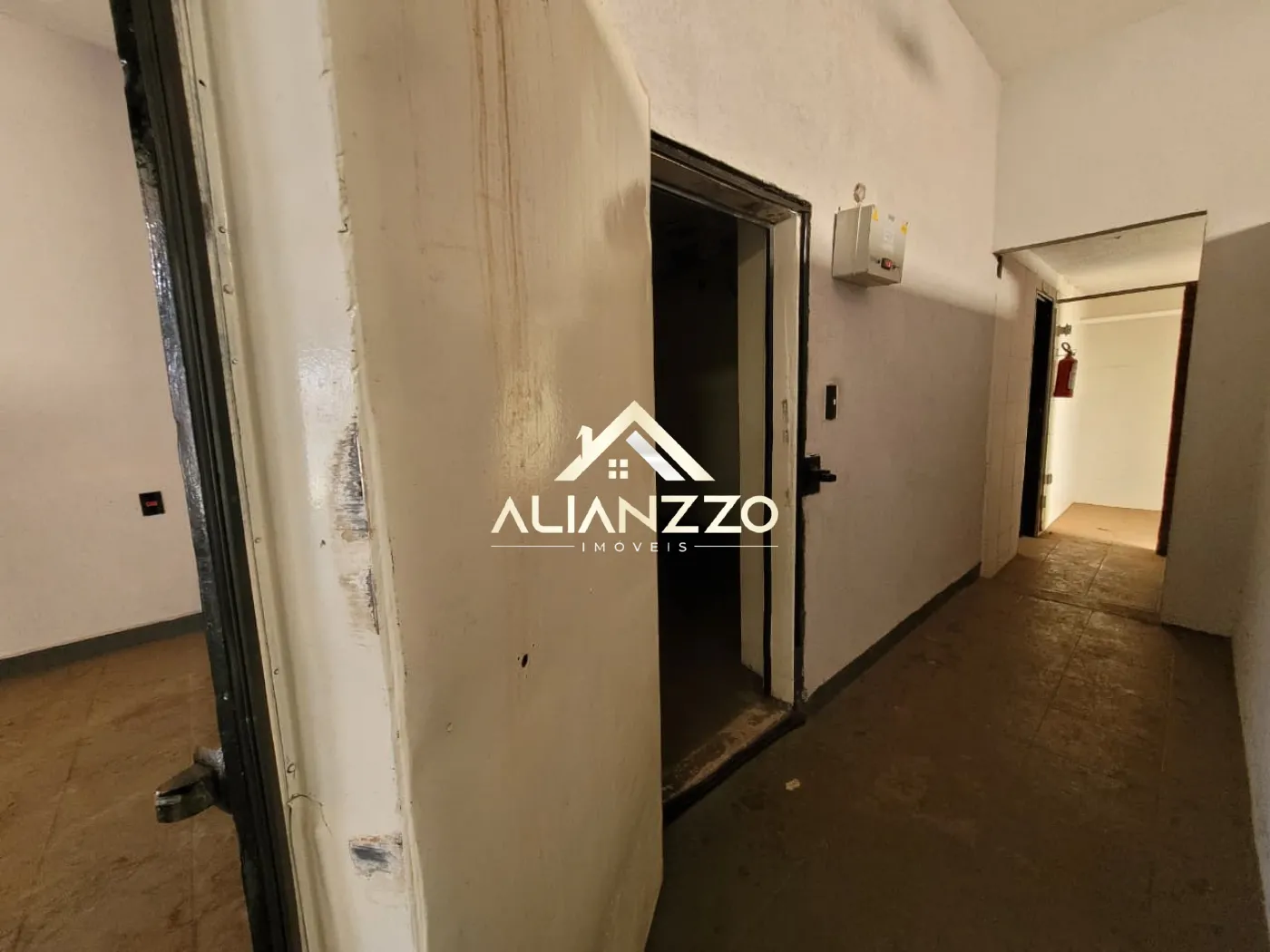 Alugar Comercial padrão / Salão Comercial em Ribeirão Preto R$ 1.700,00 - Foto 9