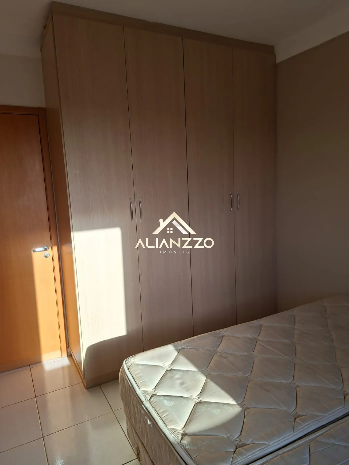 Alugar Apartamento / Padrão em Ribeirão Preto R$ 2.000,00 - Foto 8