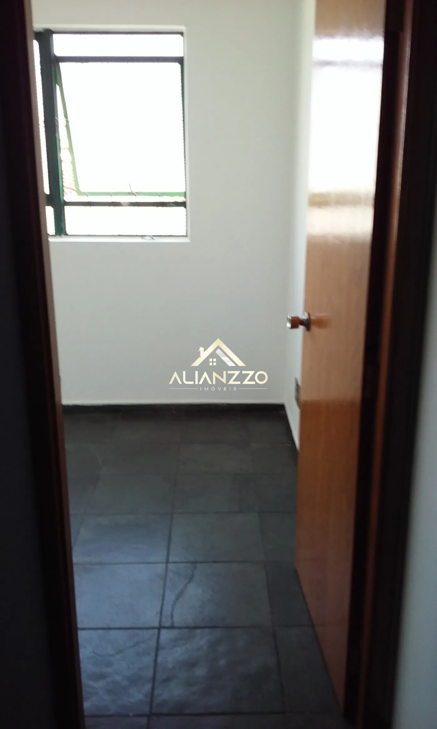 Alugar Comercial padrão / Salão Comercial em Ribeirão Preto R$ 800,00 - Foto 11