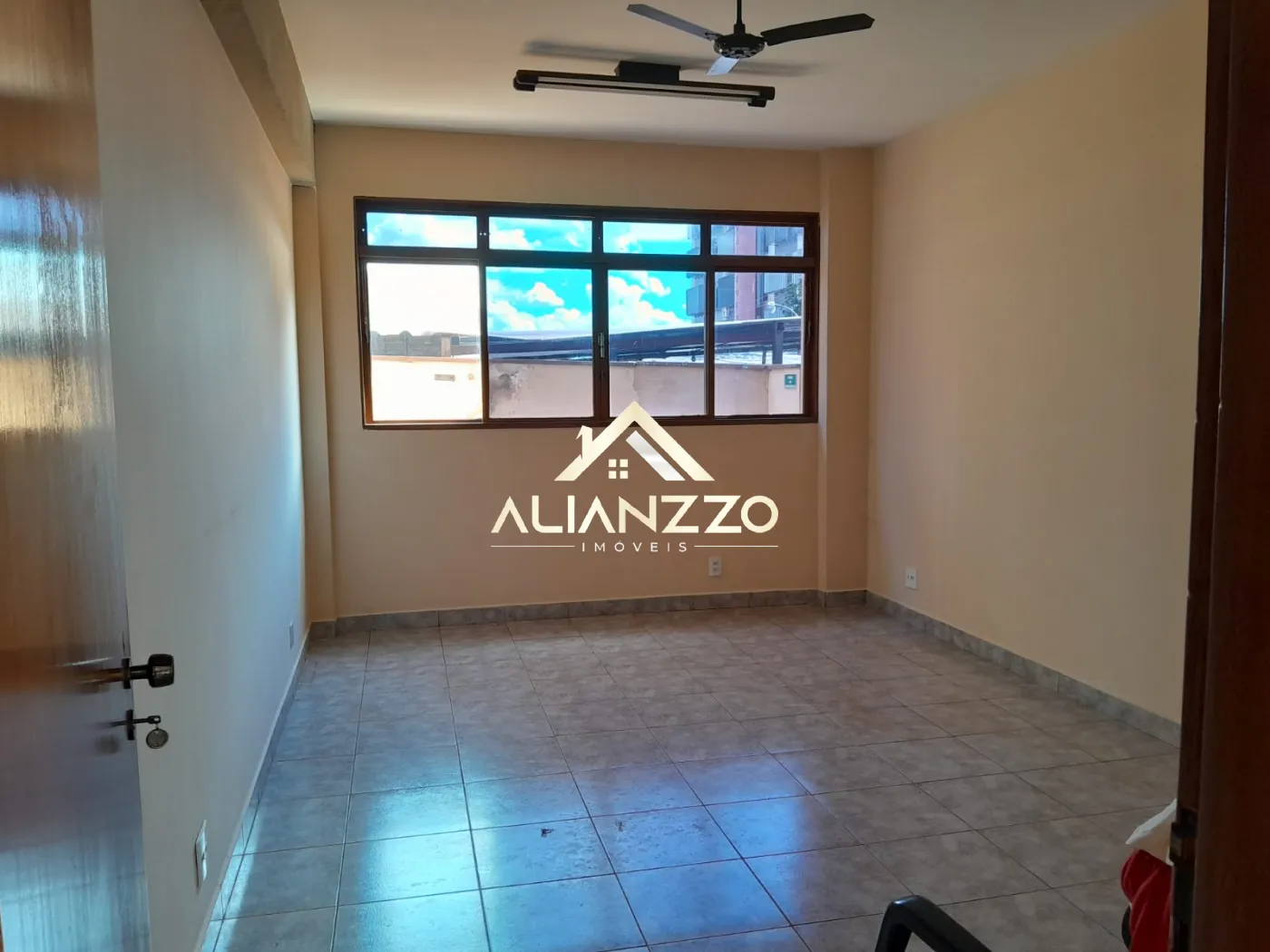 Alugar Comercial padrão / Salão Comercial em Ribeirão Preto R$ 30.000,00 - Foto 8