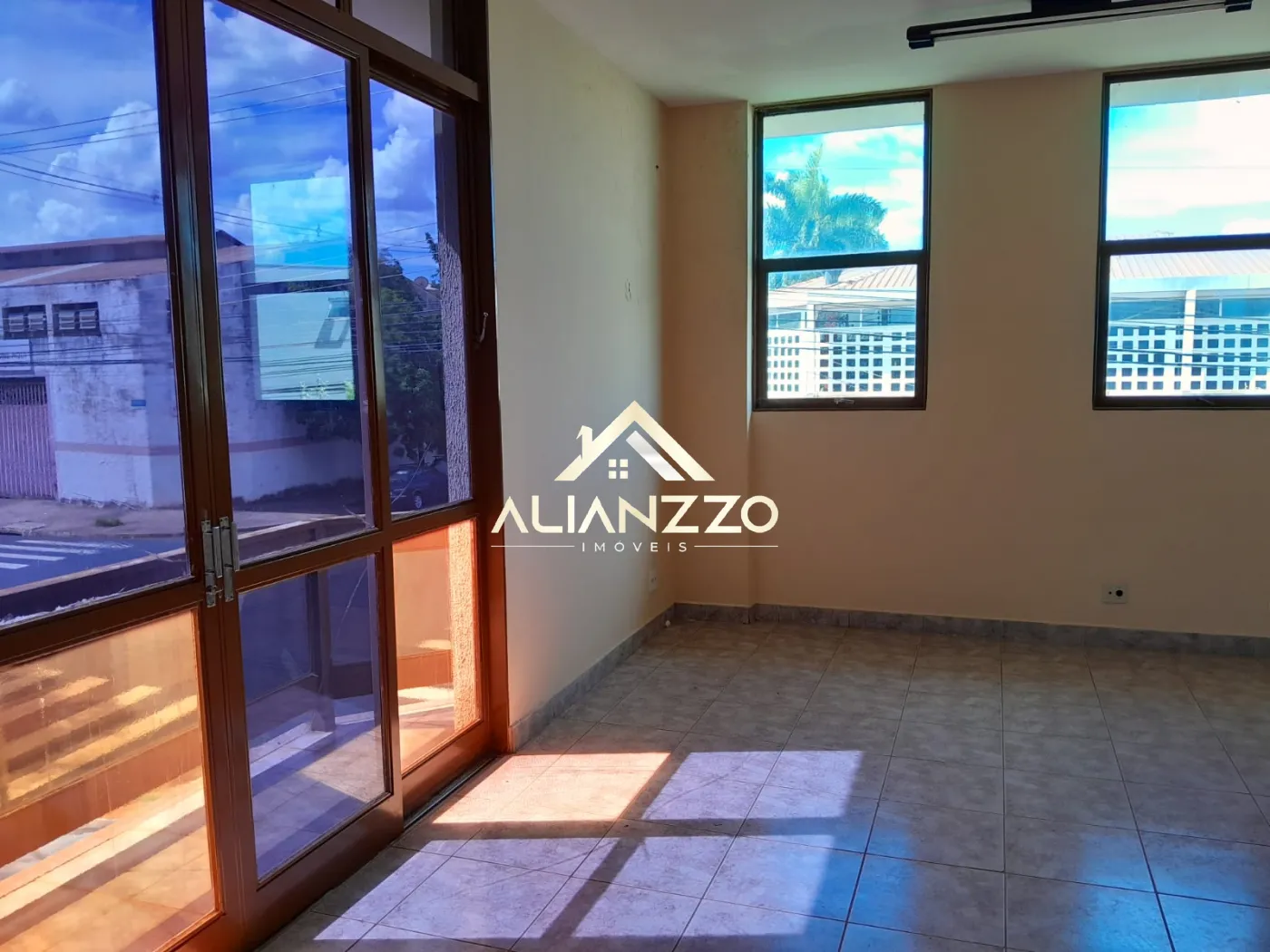 Alugar Comercial padrão / Salão Comercial em Ribeirão Preto R$ 30.000,00 - Foto 14