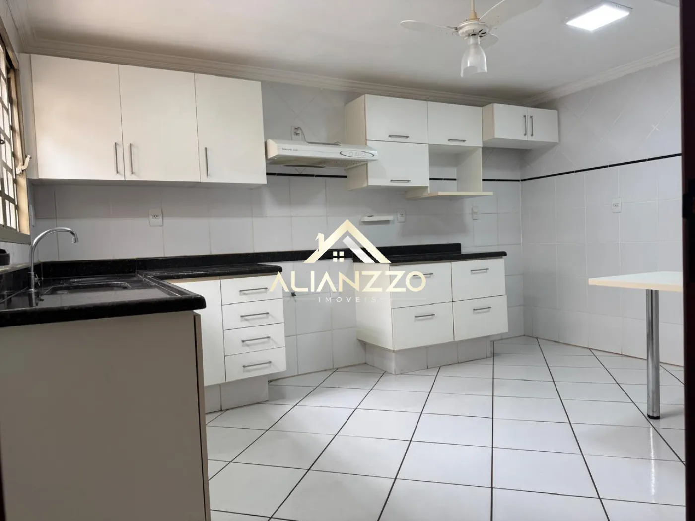 Alugar Casa / Padrão em Ribeirão Preto R$ 4.500,00 - Foto 2