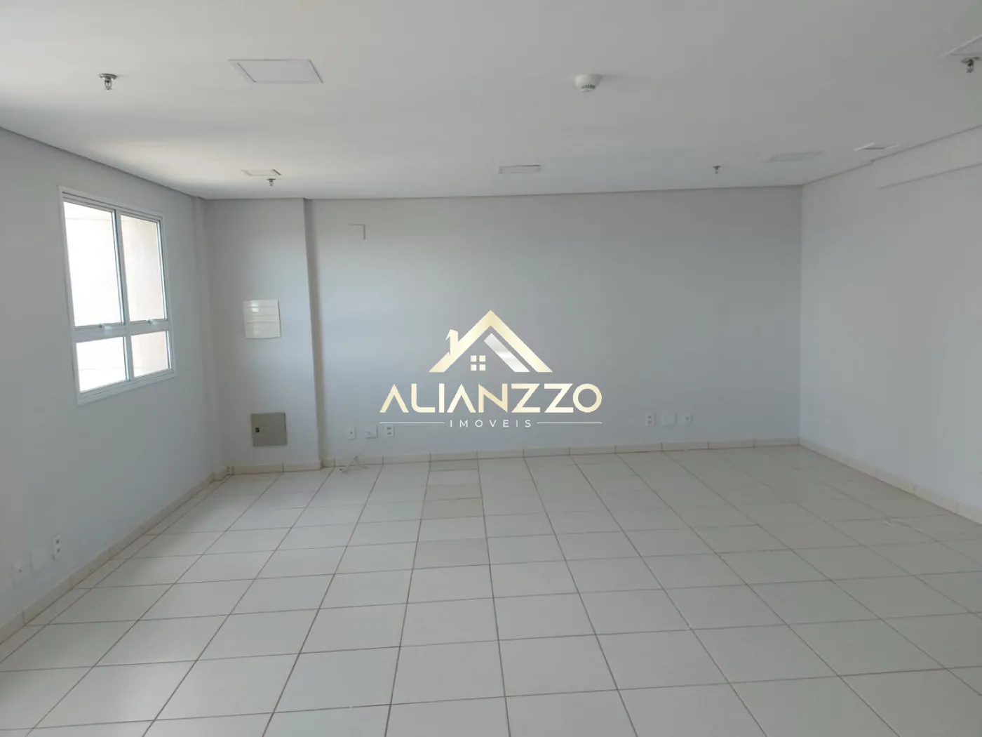 Comprar Comercial padrão / Salão Comercial em Ribeirão Preto R$ 295.000,00 - Foto 1