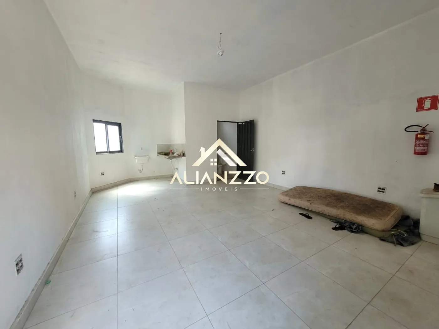 Alugar Comercial padrão / Loja em Ribeirão Preto R$ 3.500,00 - Foto 1