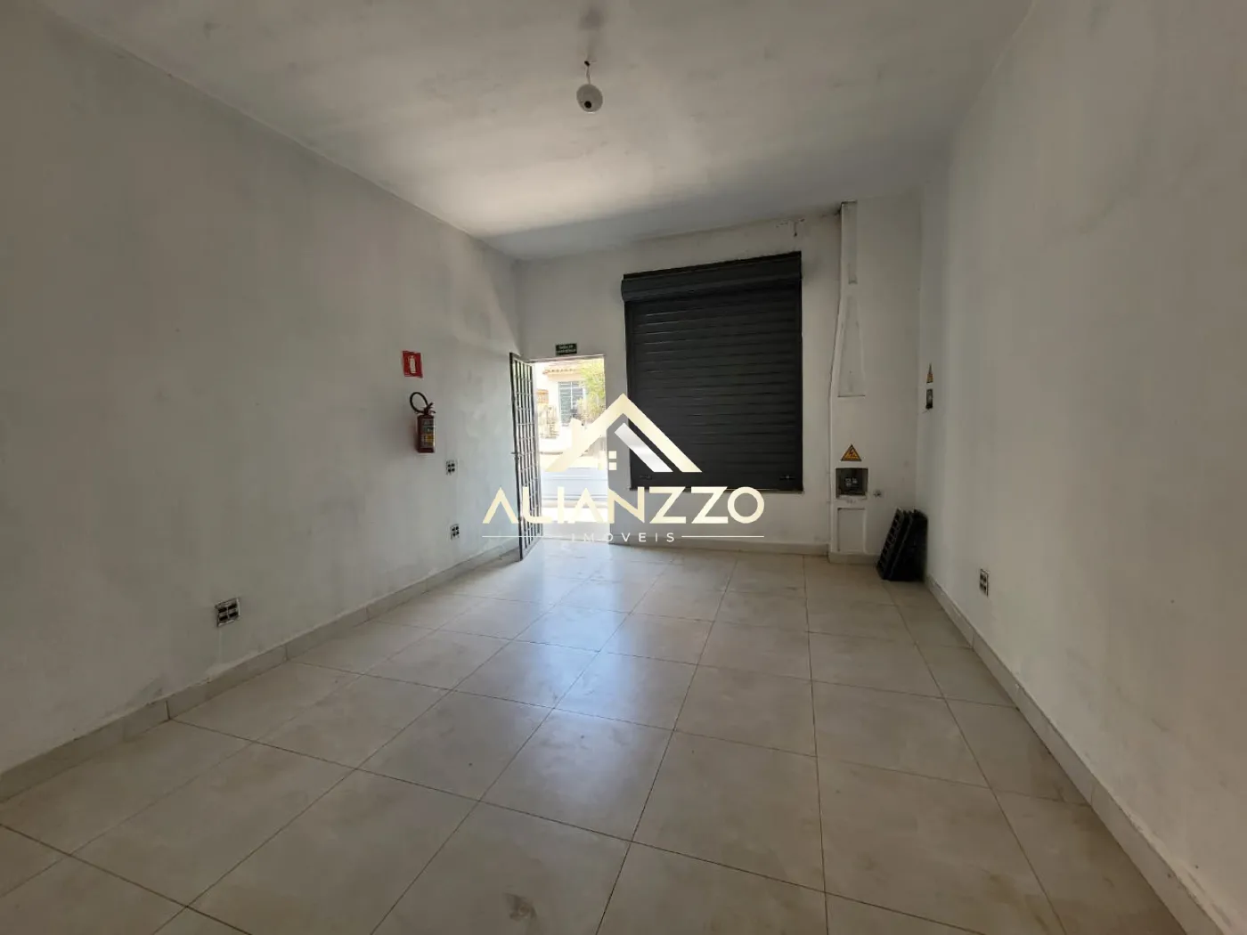 Alugar Comercial padrão / Loja em Ribeirão Preto R$ 3.000,00 - Foto 1