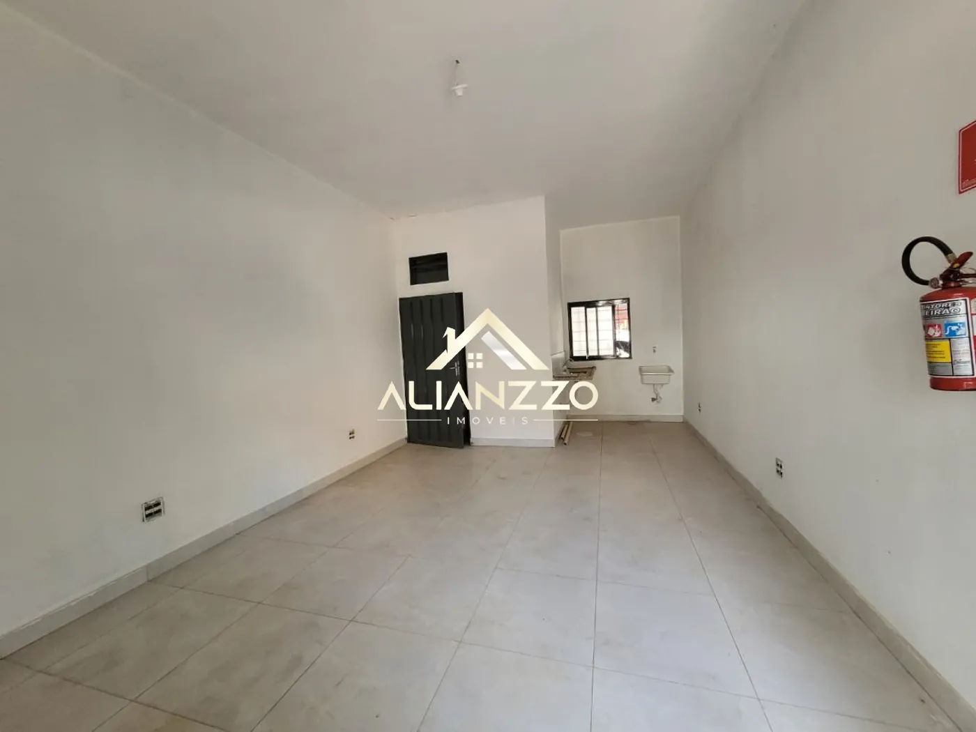 Alugar Comercial padrão / Loja em Ribeirão Preto R$ 3.000,00 - Foto 1