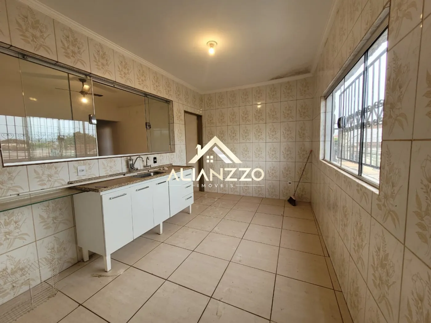 Alugar Casa / Padrão em Ribeirão Preto R$ 2.500,00 - Foto 4