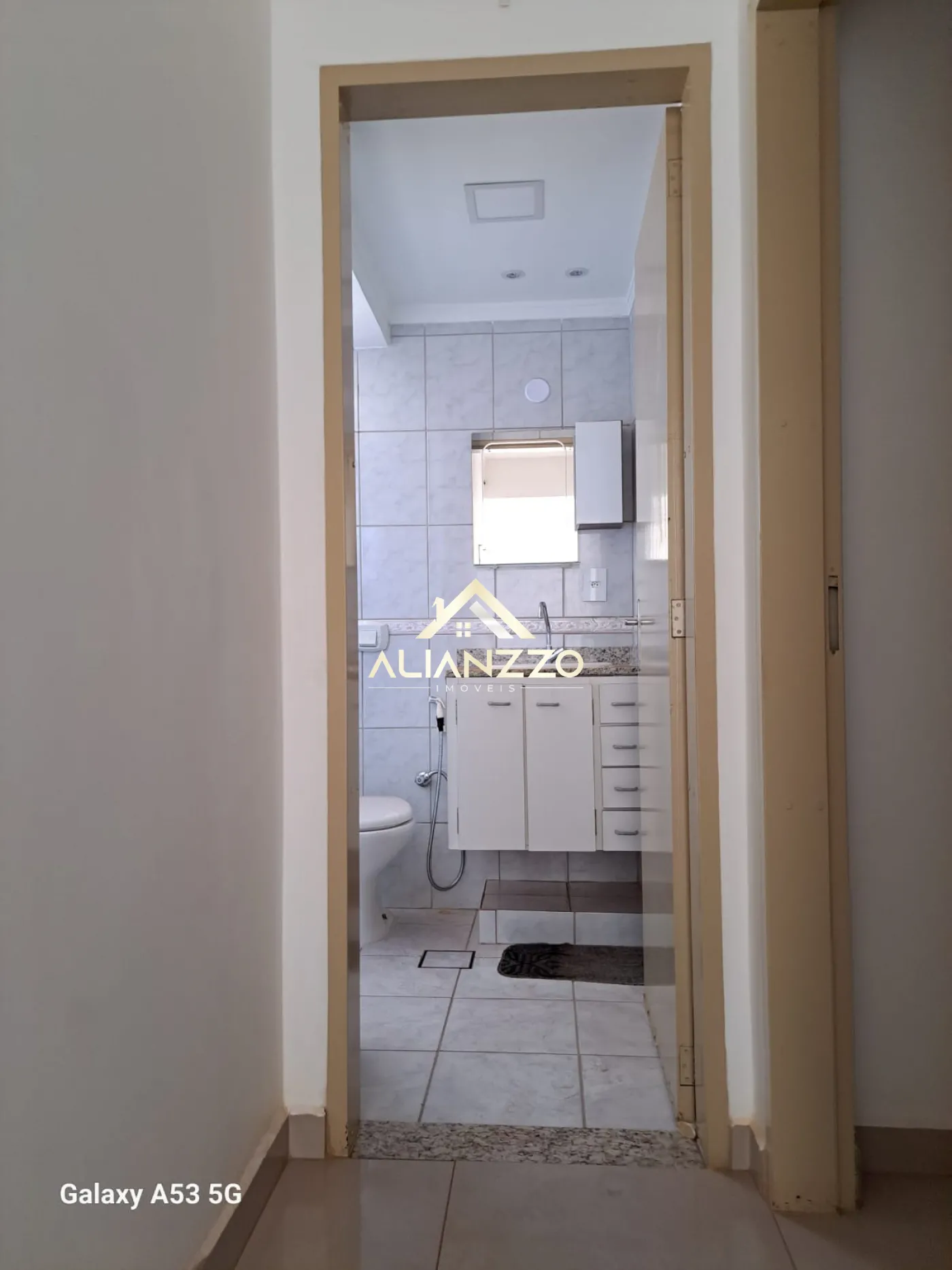 Alugar Apartamento / Padrão em Ribeirão Preto R$ 1.500,00 - Foto 8