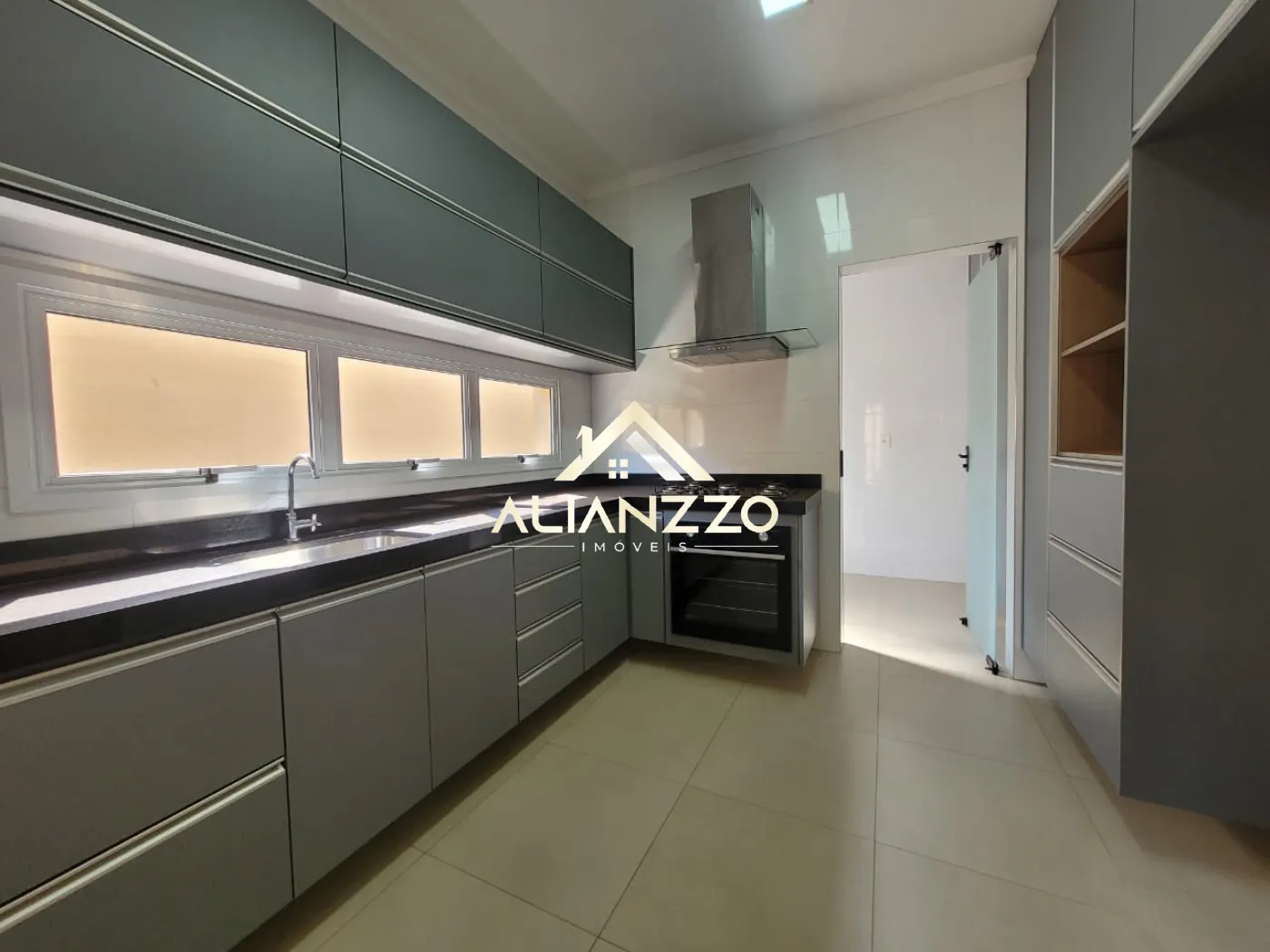 Alugar Casa Condomínio / Padrão em Cravinhos R$ 6.500,00 - Foto 4