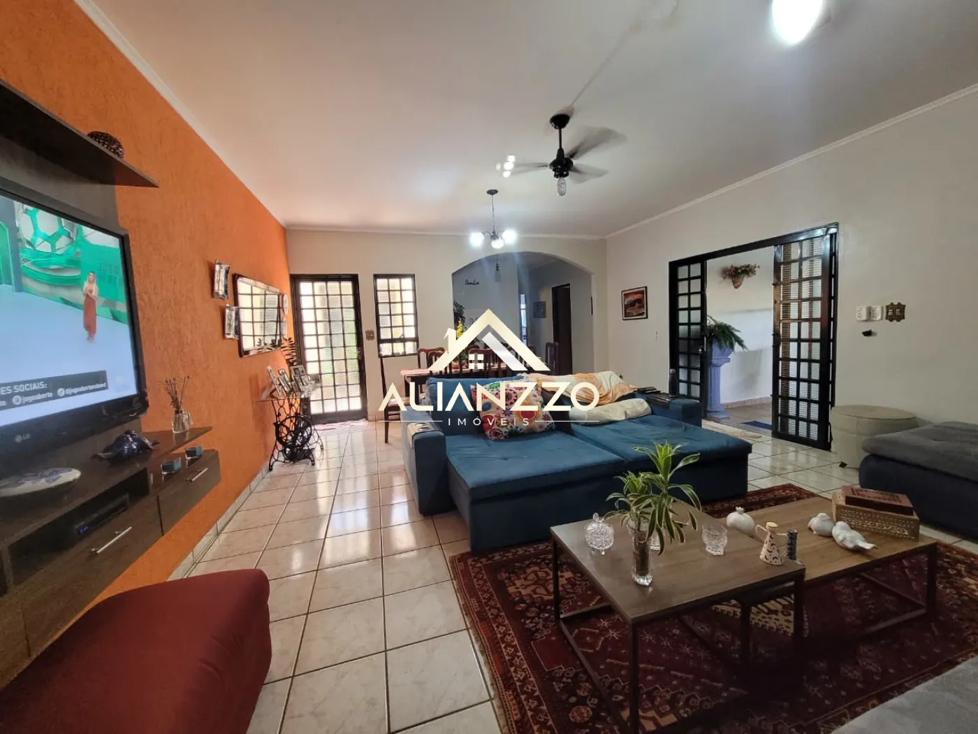 Comprar Casa / Padrão em Ribeirão Preto R$ 350.000,00 - Foto 1