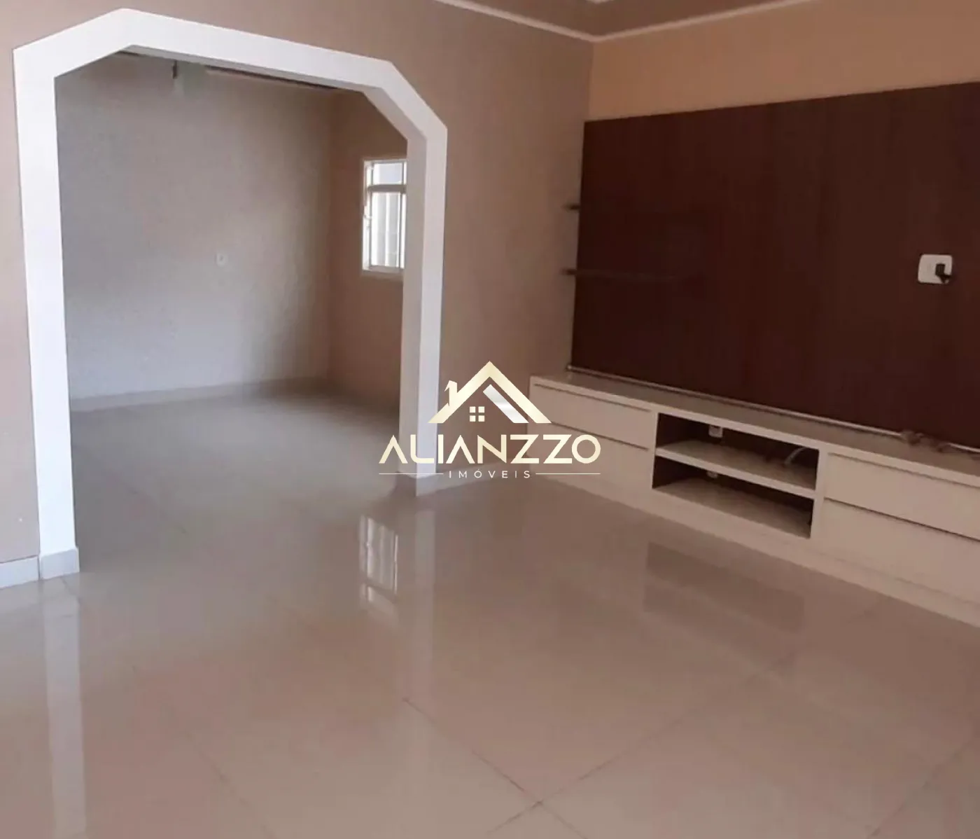 Comprar Casa / Padrão em Ribeirão Preto R$ 700.000,00 - Foto 1