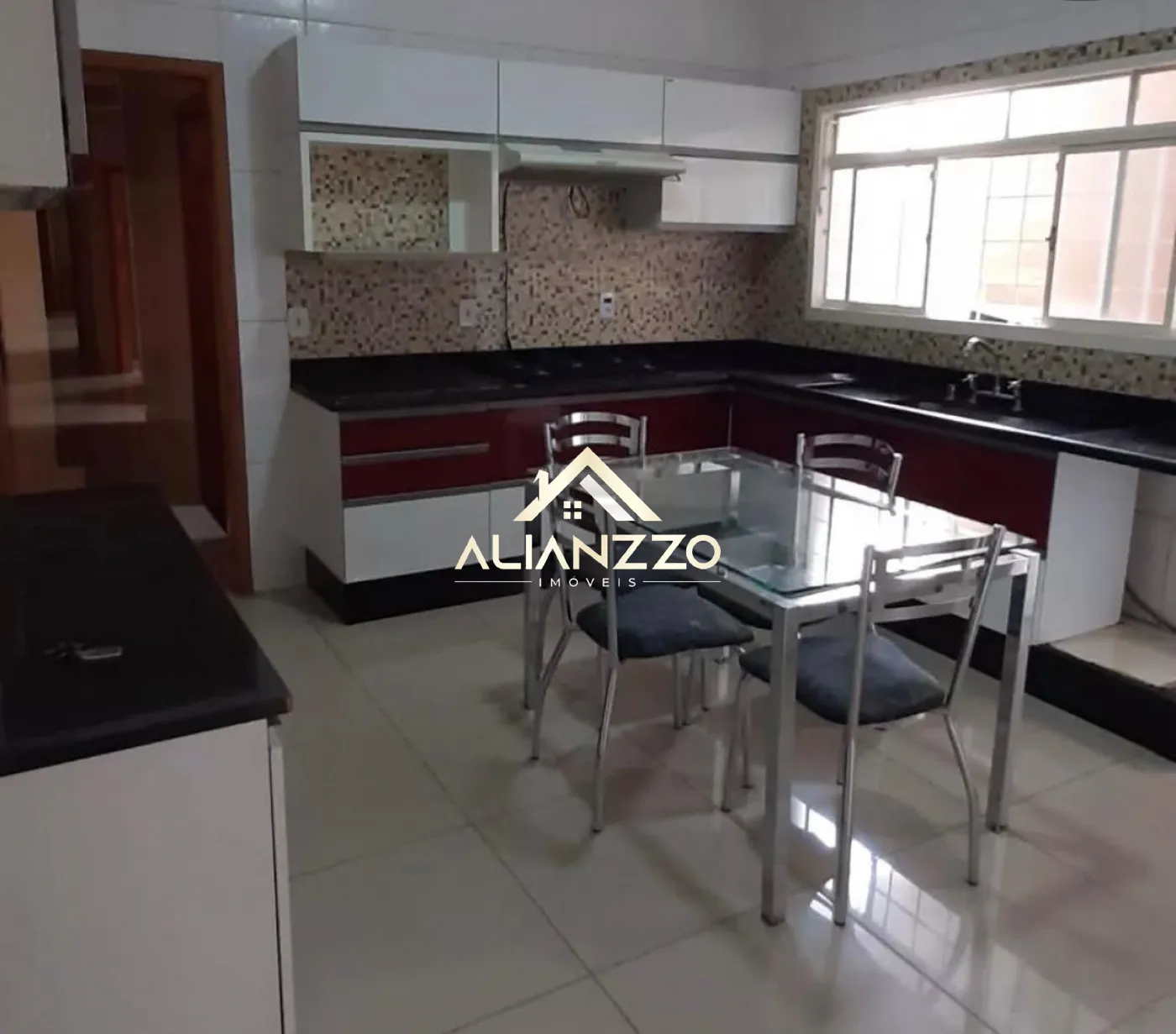Comprar Casa / Padrão em Ribeirão Preto R$ 700.000,00 - Foto 2