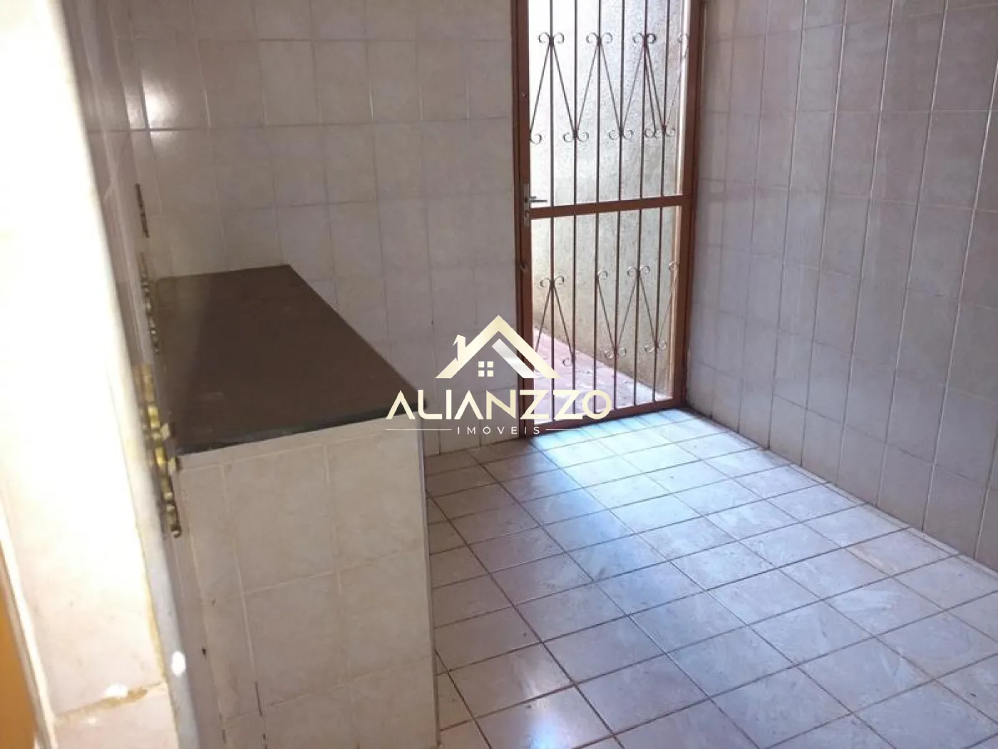 Comprar Casa / Padrão em Ribeirão Preto R$ 355.000,00 - Foto 5