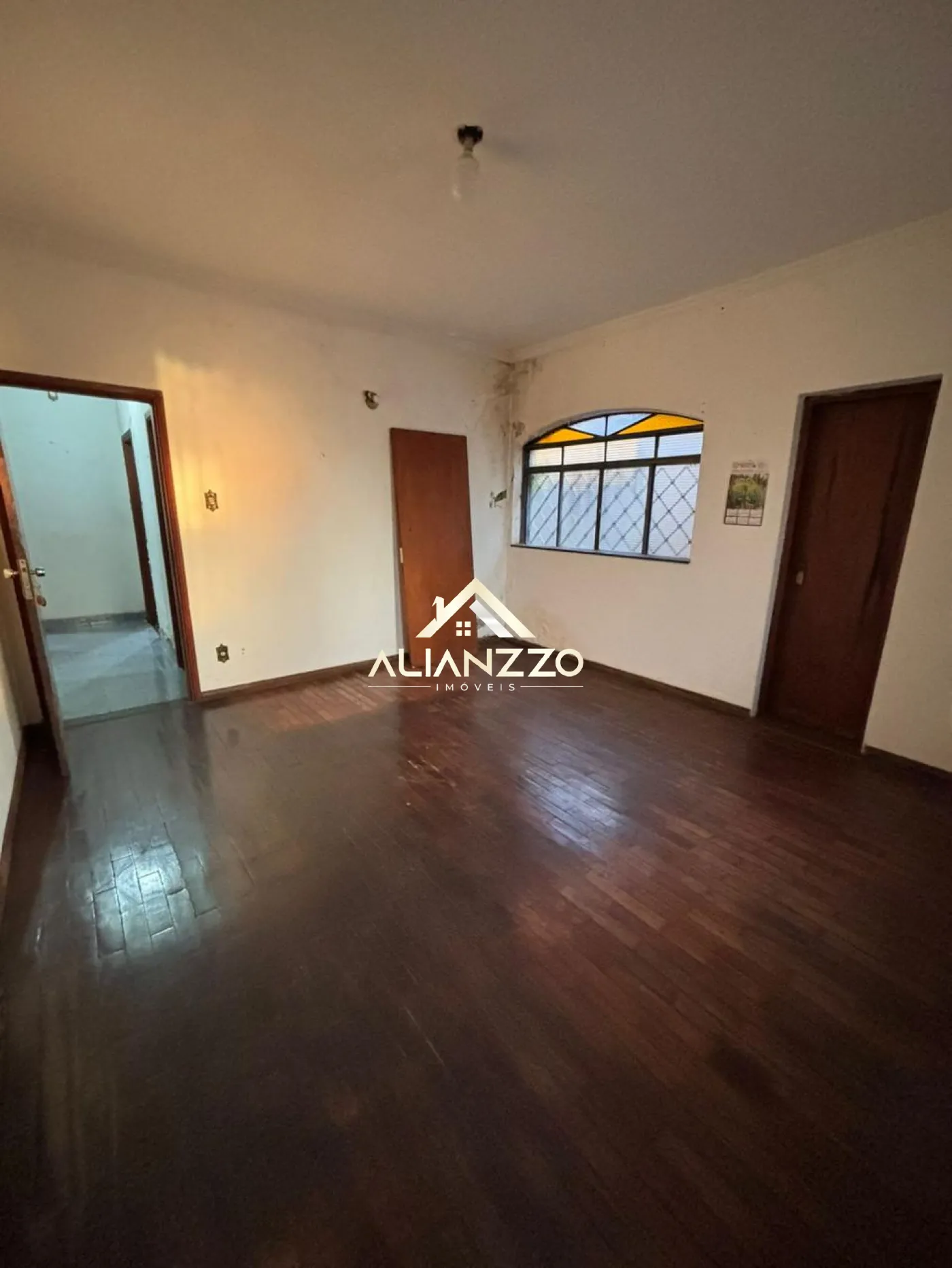 Comprar Casa / Padrão em Ribeirão Preto R$ 300.000,00 - Foto 2