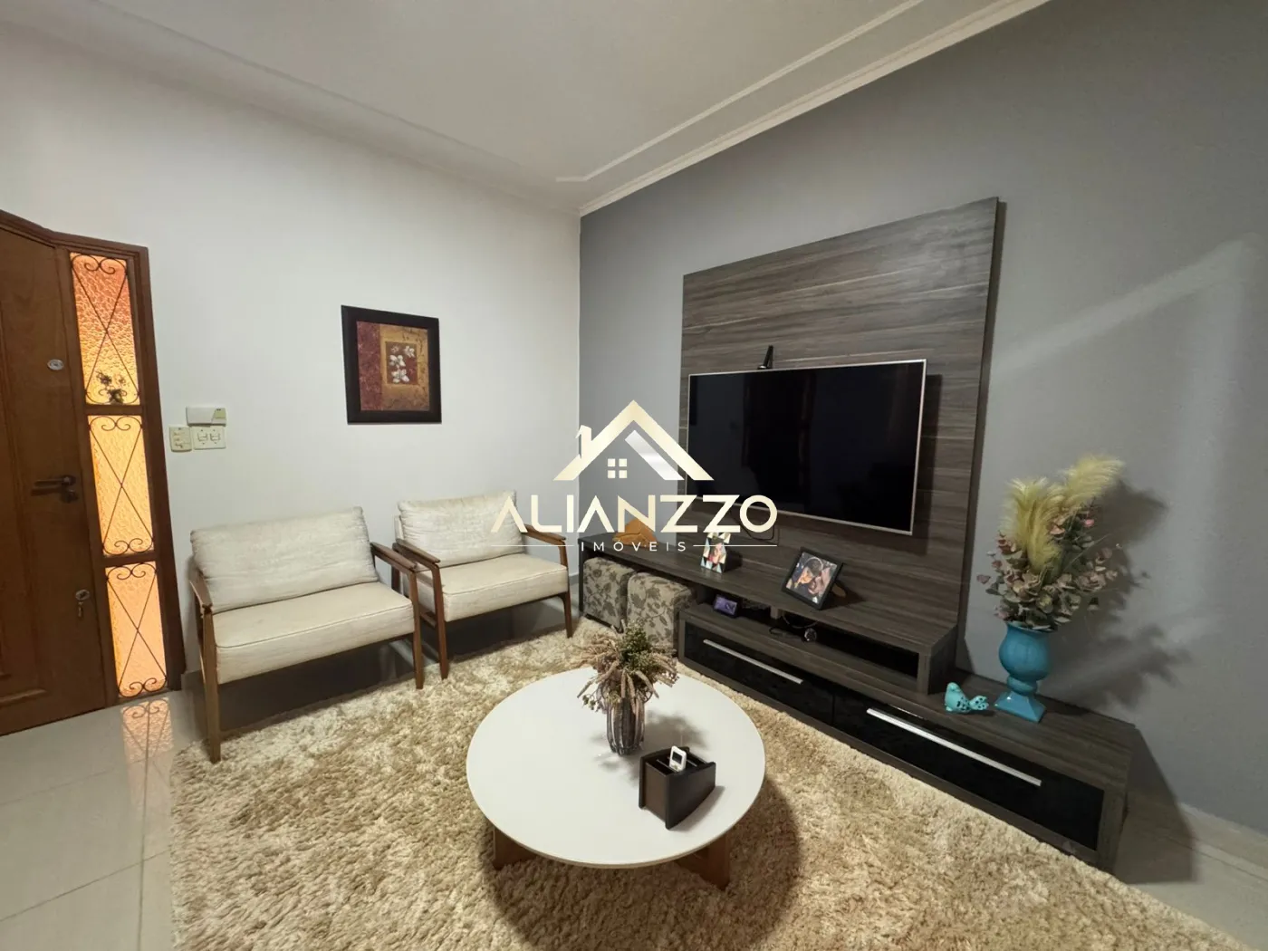 Comprar Casa / Padrão em Ribeirão Preto R$ 650.000,00 - Foto 1