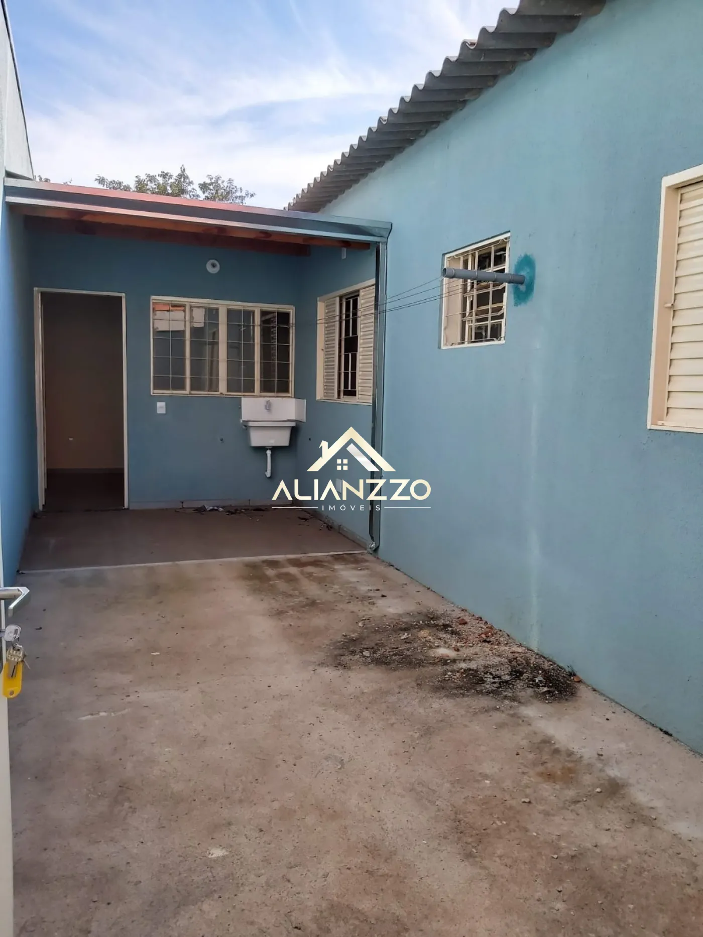 Comprar Casa / Padrão em Ribeirão Preto R$ 375.000,00 - Foto 1