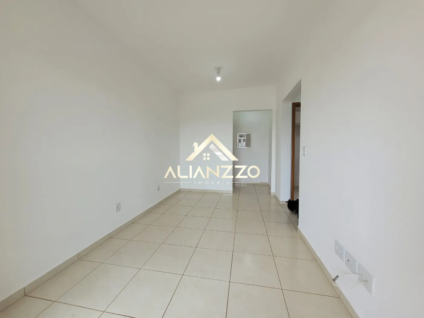 Alugar Apartamento / Padrão em Ribeirão Preto R$ 1.700,00 - Foto 3