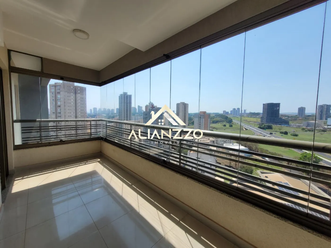 Alugar Apartamento / Padrão em Ribeirão Preto R$ 3.300,00 - Foto 1