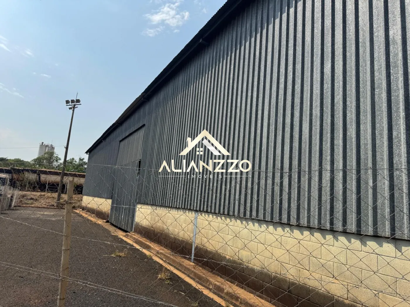 Alugar Comercial padrão / Galpão - Armazém em Ribeirão Preto R$ 20.000,00 - Foto 1