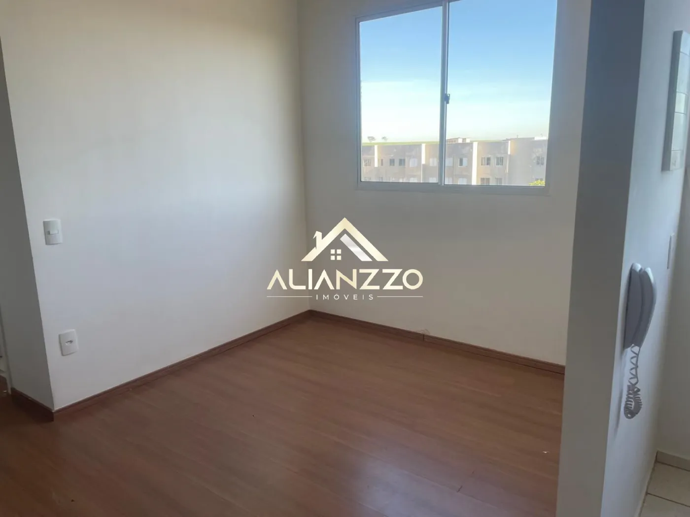Alugar Apartamento / Padrão em Ribeirão Preto R$ 1.300,00 - Foto 1
