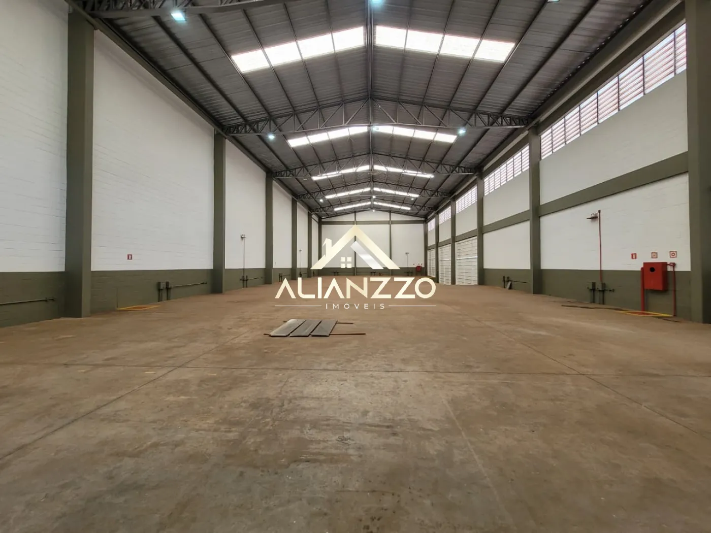Alugar Comercial padrão / Galpão - Armazém em Ribeirão Preto R$ 27.000,00 - Foto 2