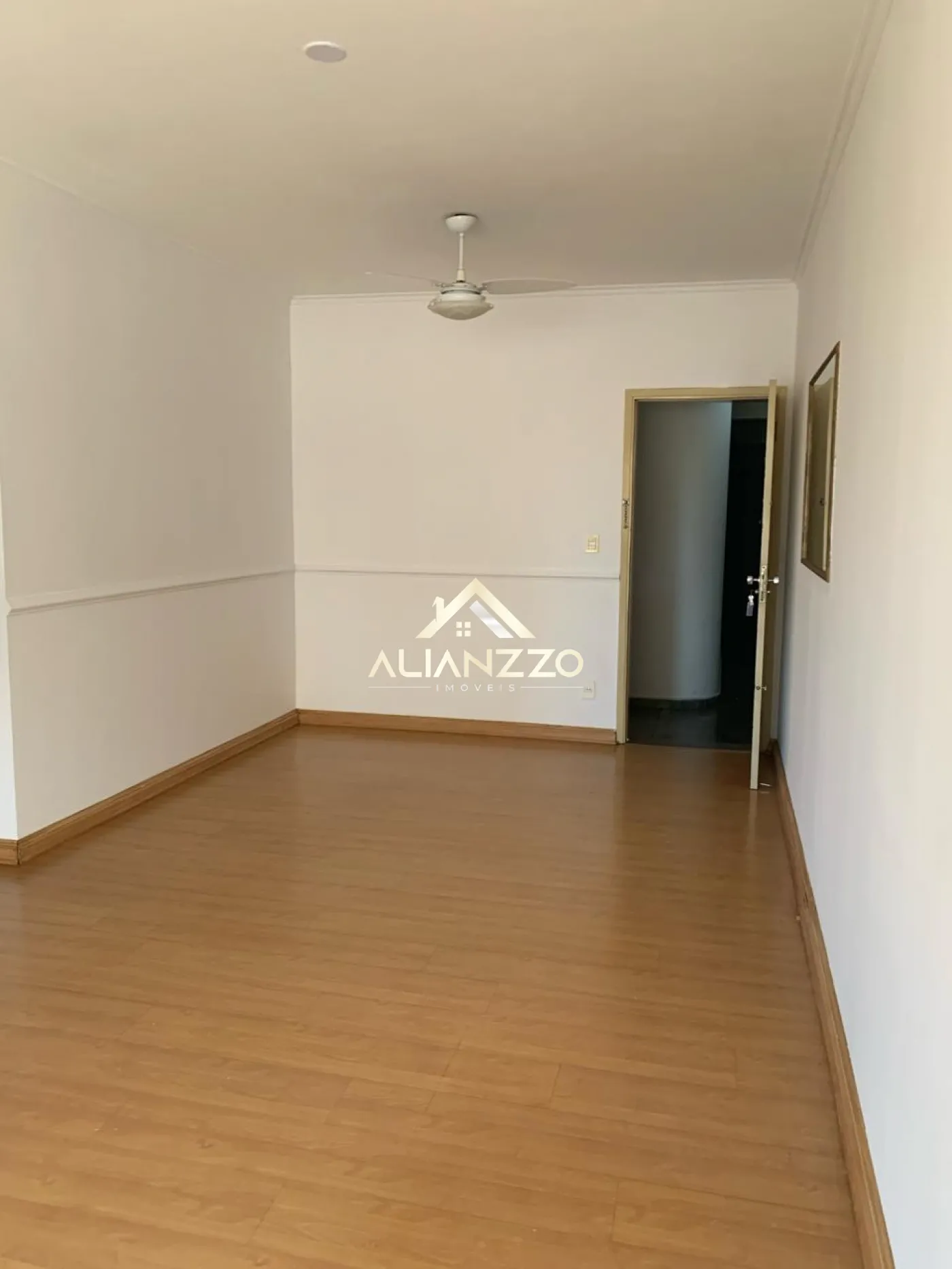 Alugar Apartamento / Padrão em Ribeirão Preto R$ 1.400,00 - Foto 1