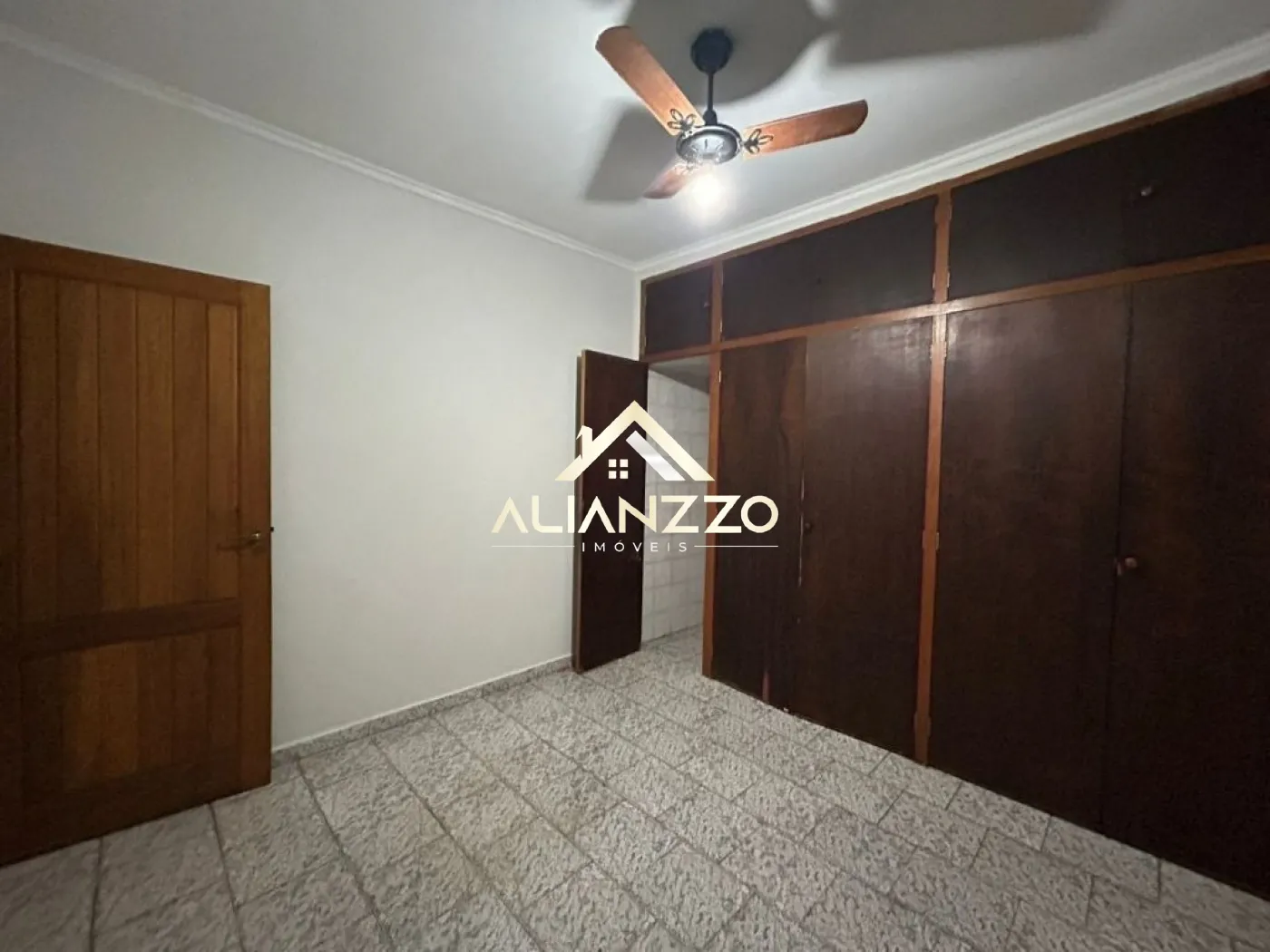 Alugar Casa / Padrão em Ribeirão Preto R$ 1.700,00 - Foto 14