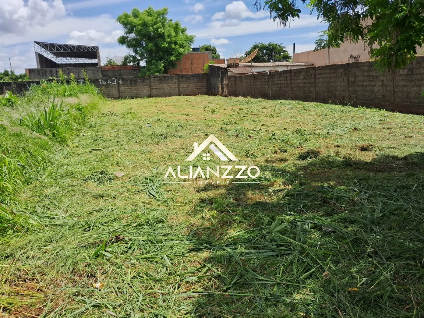 Comprar Terreno / Padrão em Ribeirão Preto R$ 180.000,00 - Foto 3