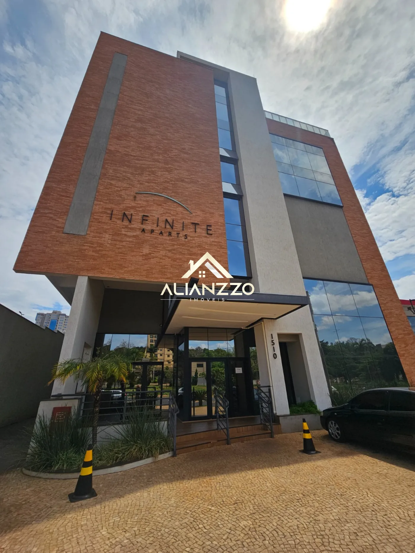 Alugar Apartamento / Padrão em Ribeirão Preto R$ 3.500,00 - Foto 1