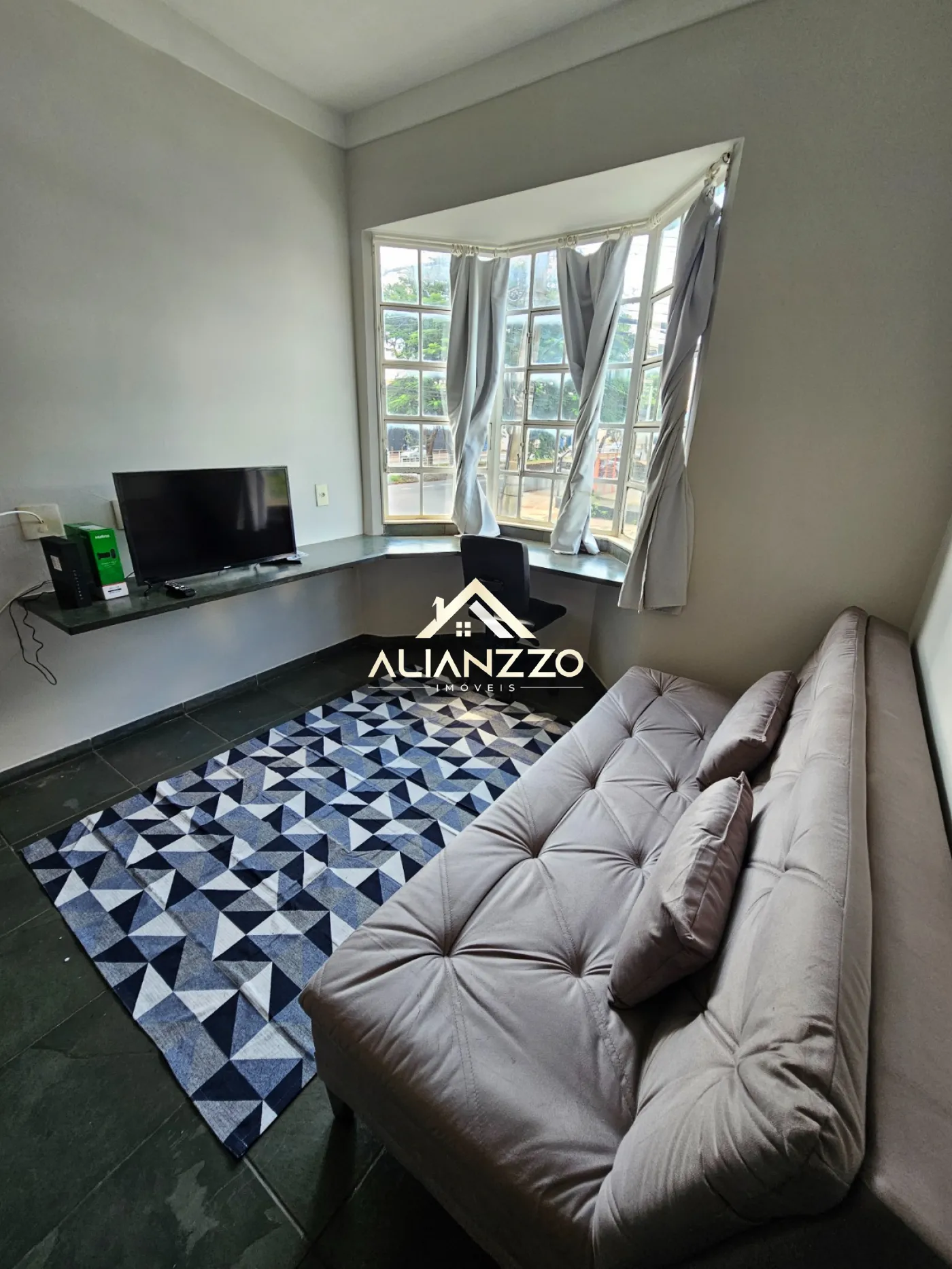 Alugar Apartamento / Padrão em Ribeirão Preto R$ 1.400,00 - Foto 2