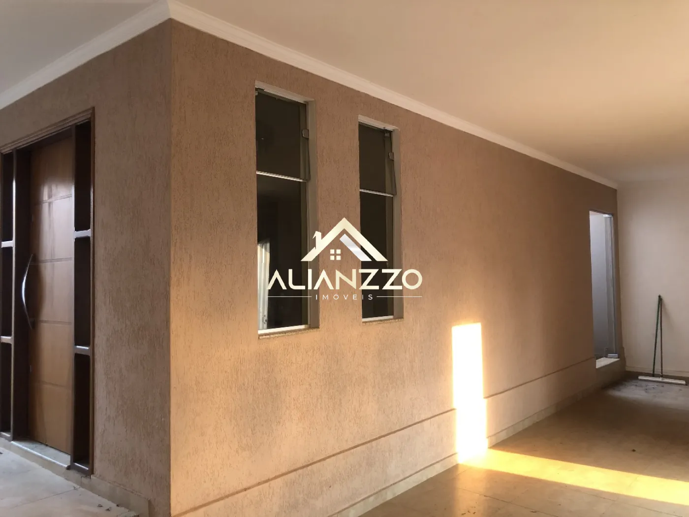 Comprar Casa / Padrão em Batatais R$ 480.000,00 - Foto 1
