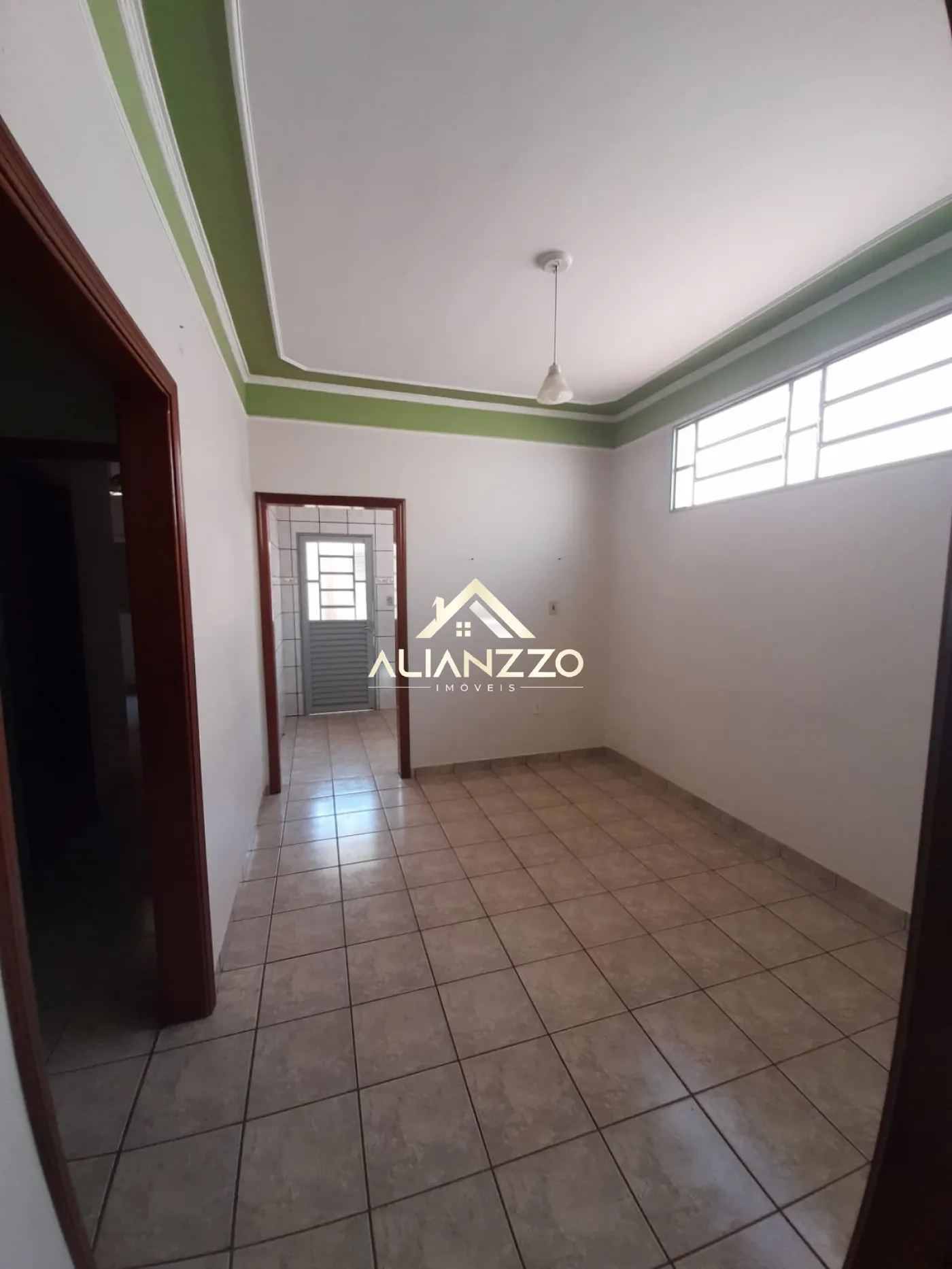 Alugar Casa / Padrão em Ribeirão Preto R$ 2.000,00 - Foto 3