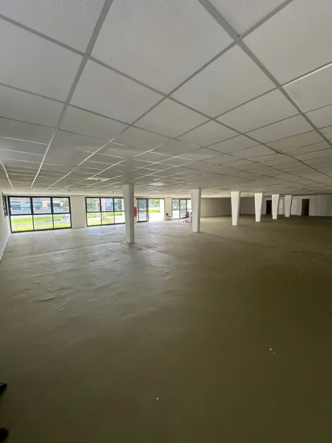 imagem 1 - Comercial padrão - Galpão - Armazém imagem 1 - Comercial padrão - Galpão - Armazém